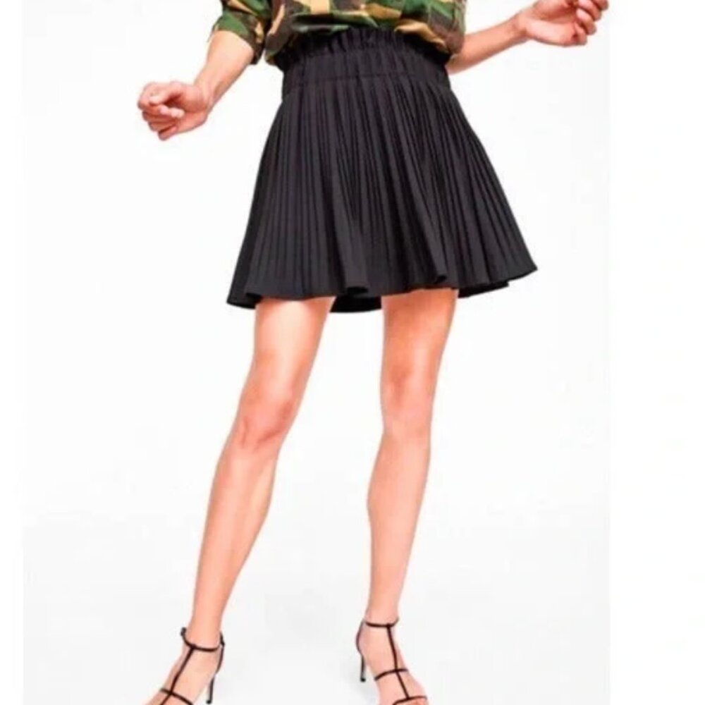 ZARA - Black Pleated High Waist Mini Skirt - Size S